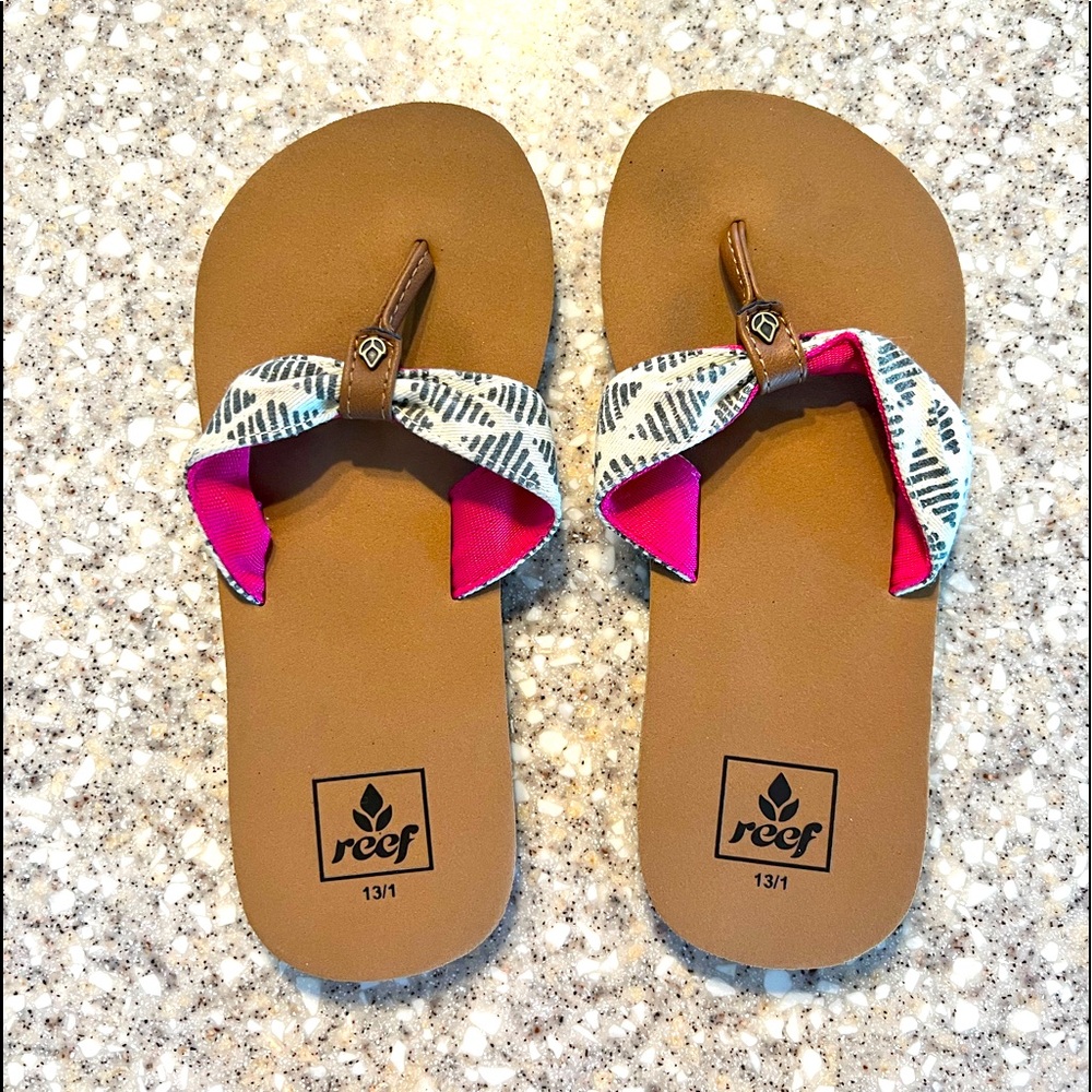 Reef girl’s size 13/1 sandals